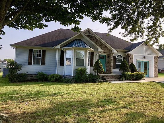 2nd image of 55 Carmene Ct W