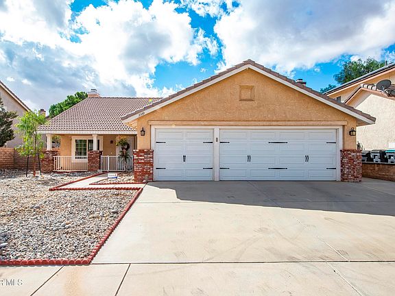 2nd image of 3310 Caspian Dr