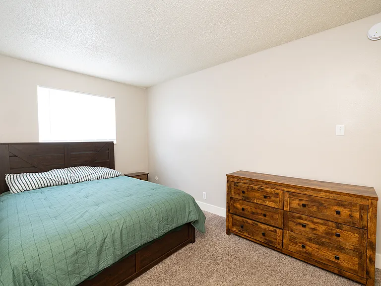 Aspen Ridge Apartments — Photo 9