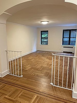 4th image of 420 E 86th St APT 1F
