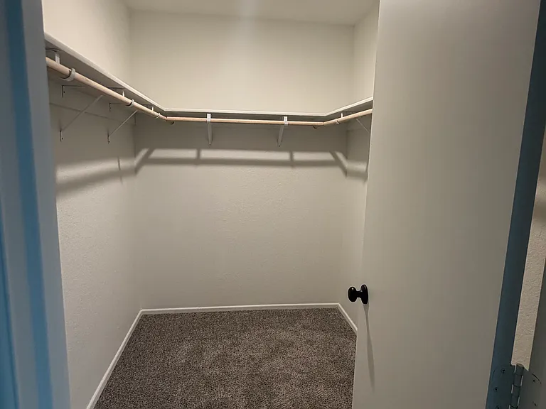 7215 E 44th Ln — Photo 12