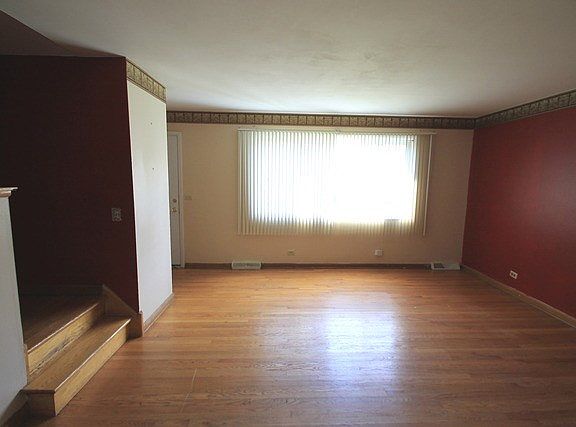 4th image of 9664 Lois Dr APT B