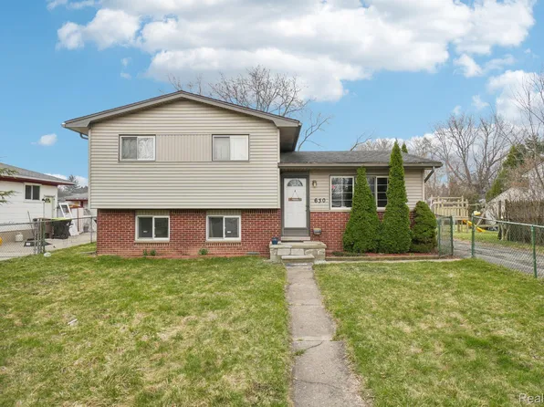 630 Peacock Ave, Pontiac, MI 48340