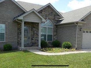 447 Cabernet Dr, Vine Grove, KY