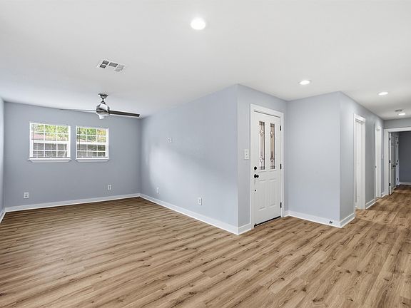 5th image of 2512 McKenzie Ave