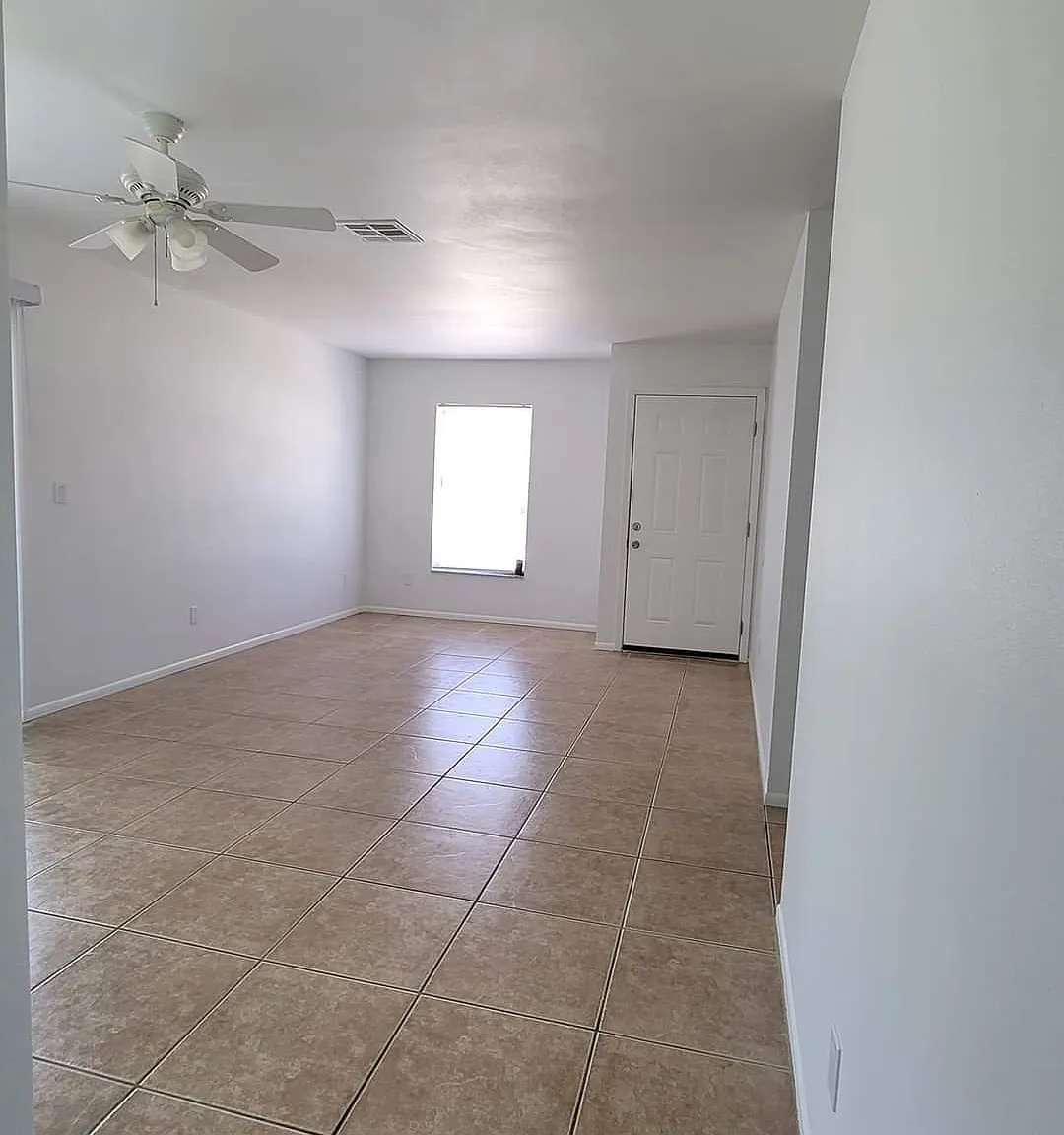 2 bed, 960 sqft, $1,500 — Photo 4