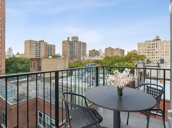 15 Avenue A image 7 of 9