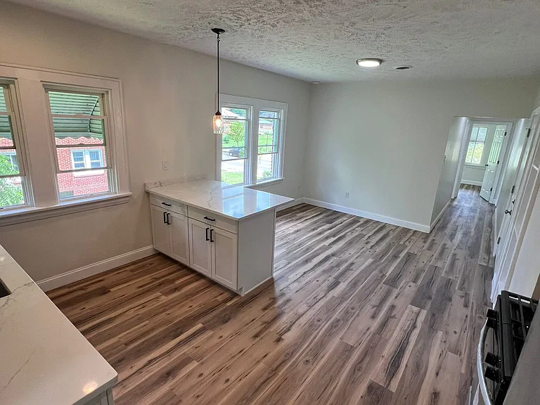 884 Copley Rd — Photo 8