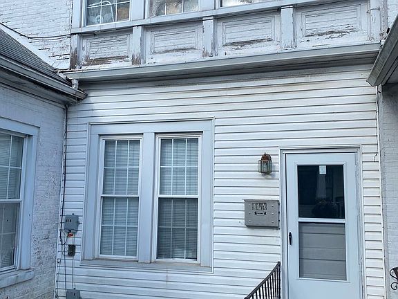 2nd image of 41 N Chillicothe St #A