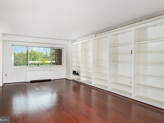 3rd image of 4201 Cathedral Ave NW APT 323E