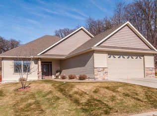 2158 Granite Cir NW, Rochester, MN 55901
