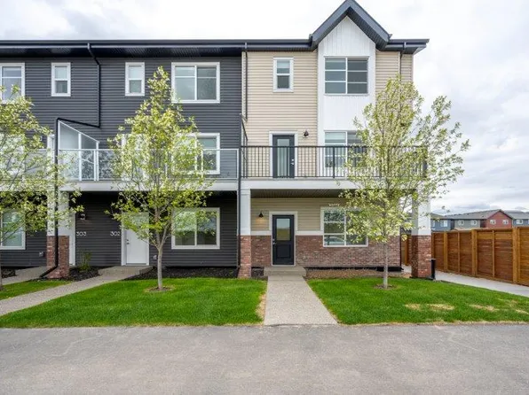135 Belmont Ter SW #301, Calgary, AB T2X 4H3