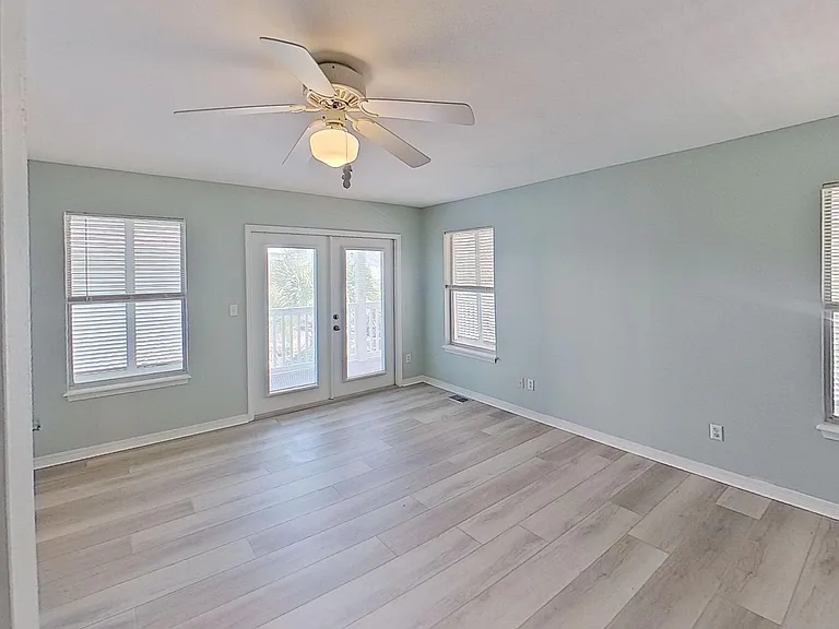93 Beachfront Trl — Photo 8