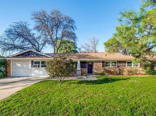 1602 Windlea Dr, Euless, TX 76040