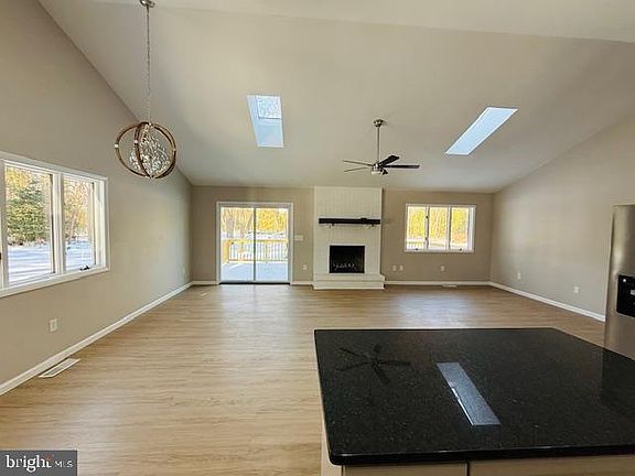 3rd image of 24687 Betts Pond Rd