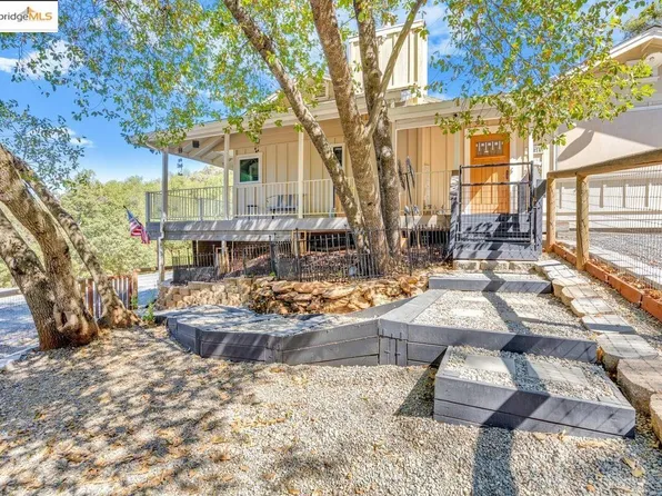 10870 Buck Brush Dr, Jamestown, CA 95327
