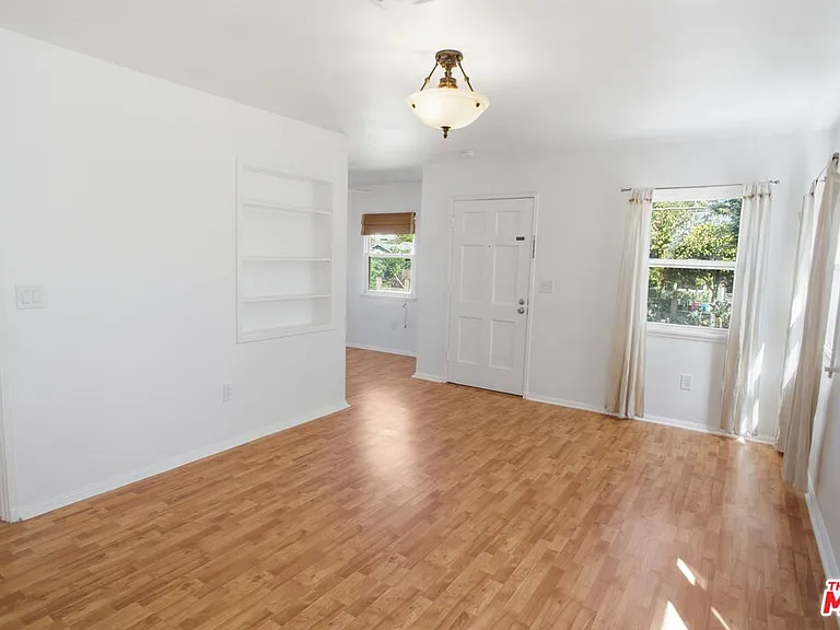 4867 Wiota St — Photo 3