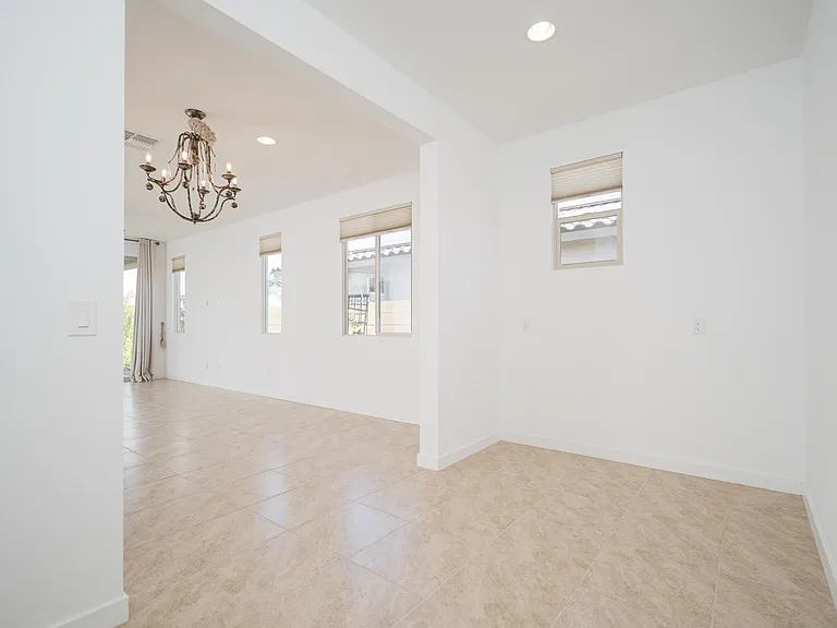 14844 S 179th Ave — Photo 8