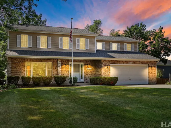 260 N Clyde Ave, Palatine, IL 60067