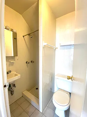 Rented by Oxford Property Group | media 31