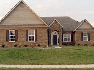 423 E Port Dr, Lenoir City, TN 37772