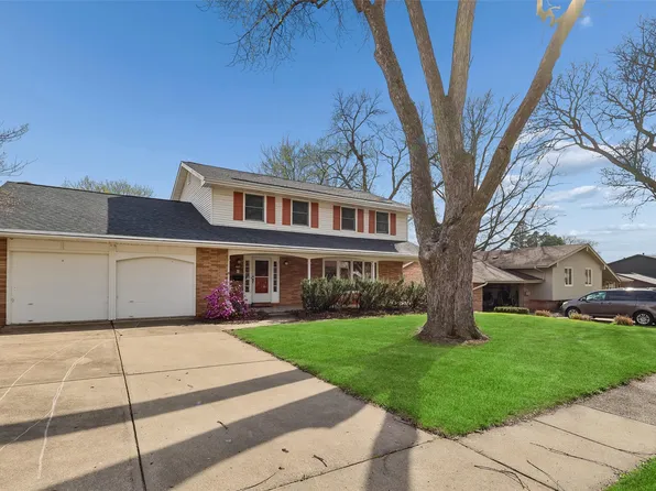 7104 Jefferson Ave, Windsor Heights, IA 50324