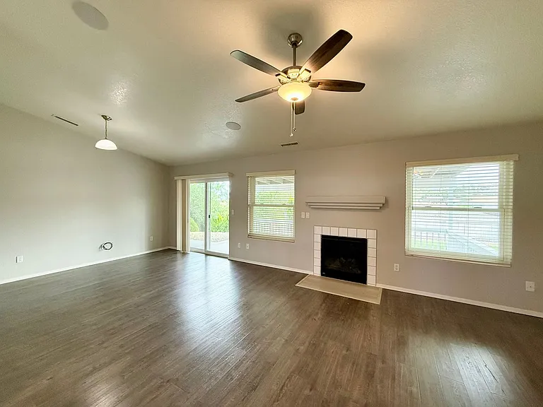9841 E Rimrock Dr — Photo 4