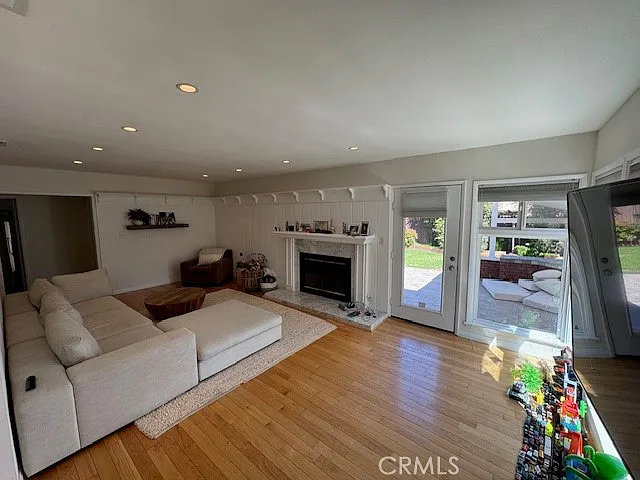 5356 Yolanda Ave — Photo 8