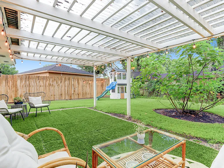 1034 Montour Dr — Photo 10