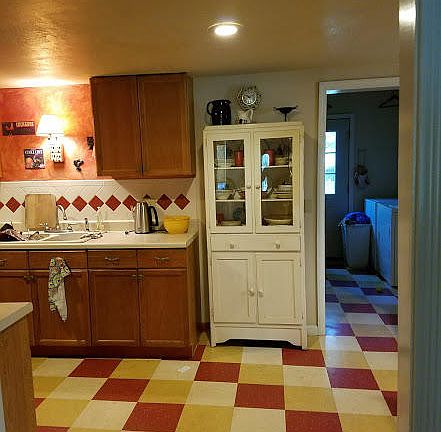 3rd image of 359 Big Chief Ln