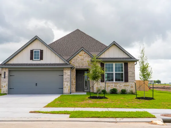 1535 Birdie Ct, Navasota, TX 77868