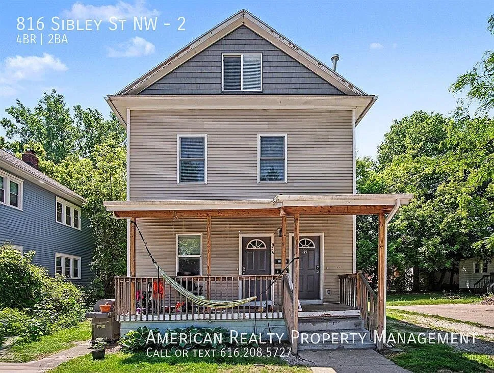 4 bed, 1200 sqft, $2,500 — Photo 1