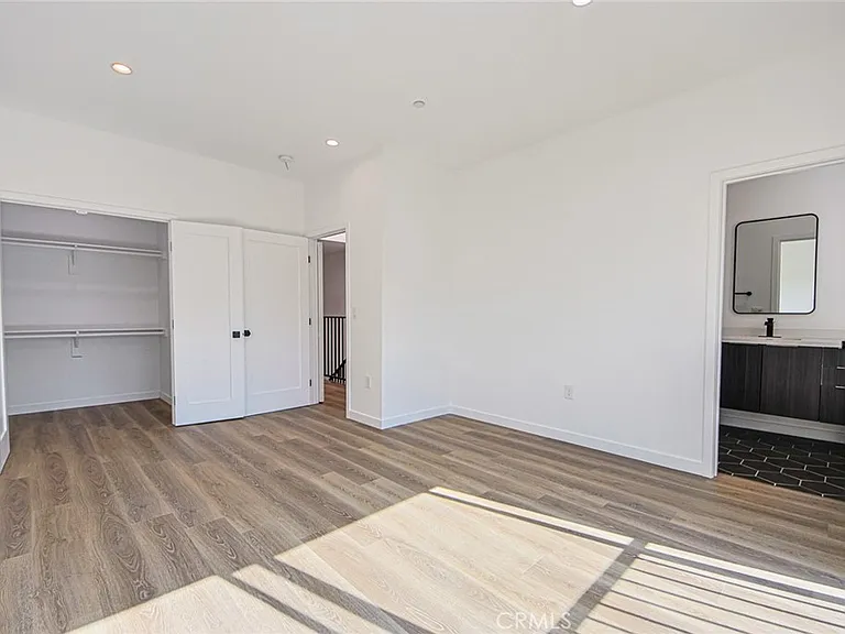 5235 Satsuma Ave — Photo 41