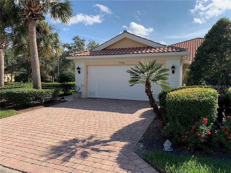 1st image of 7703 Pesaro Dr