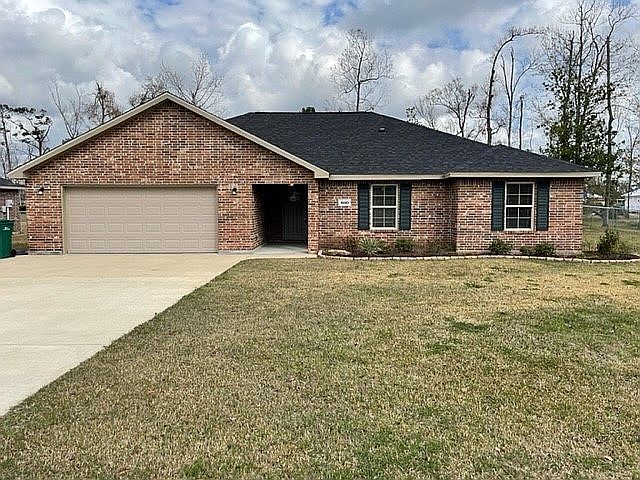 1st image of 600 Abby Ln