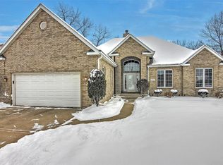 2054 Ramblewood Dr, Highland, IN 46322