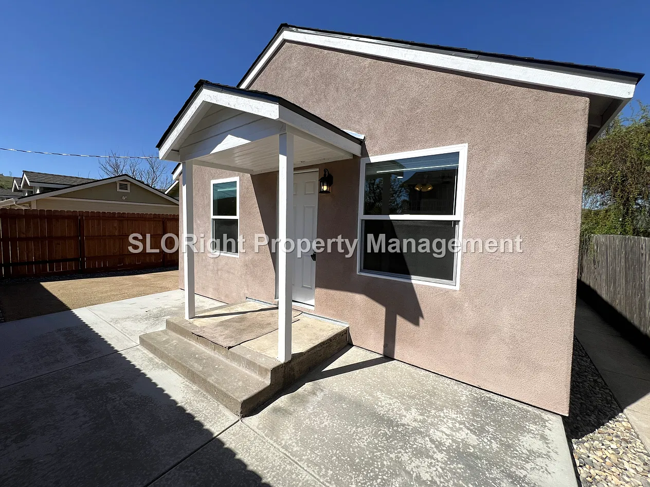 2 bed, 1.0 bath, $2,450 — Photo 2