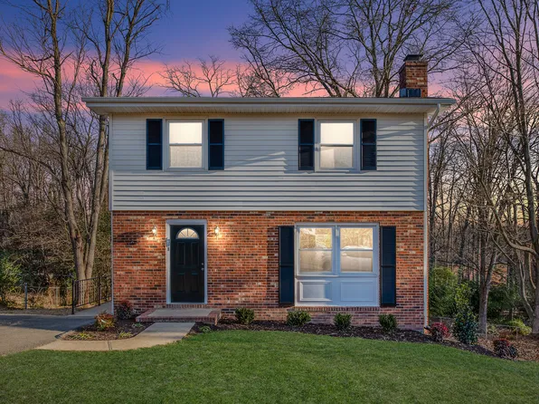 203 Morningside Dr, Fredericksburg, VA 22401