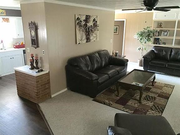 4th image of 503 Hillside Dr