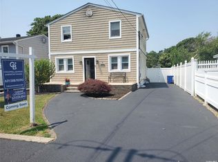 234 Connetquot Ave, East Islip, NY 11730