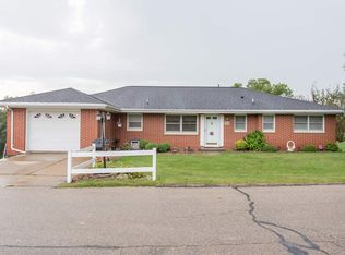 3941 Inwood Ave, Dubuque, IA 52001