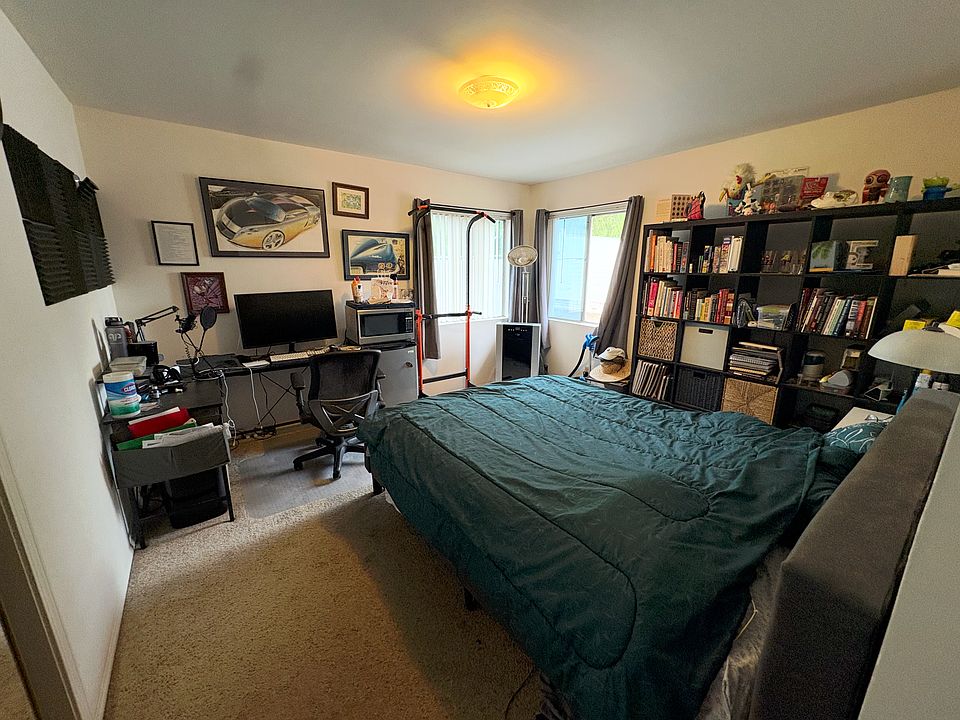 1st image of 1429 Angelus Ave