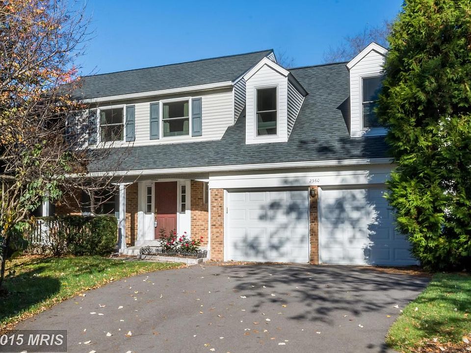 Welcome 2360 Putnam Lane, More PICS coming soon.