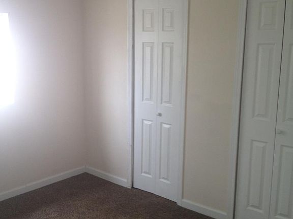 3rd image of 317 Nueces Dr