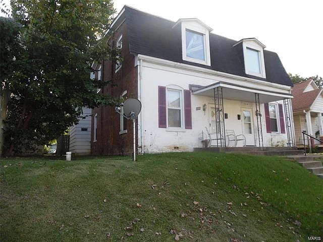2nd image of 125 N Virginia Ave