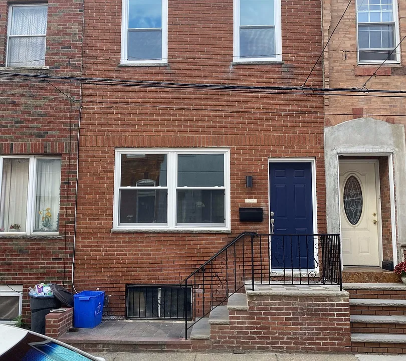 618 Cross St