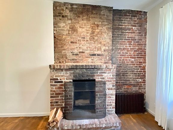4th image of 44 Columbia Pl APT 5A