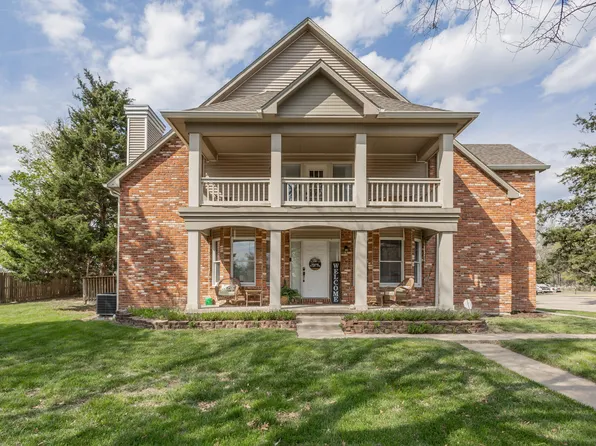 102-1 E Green Meadows Rd, Columbia, MO 65203