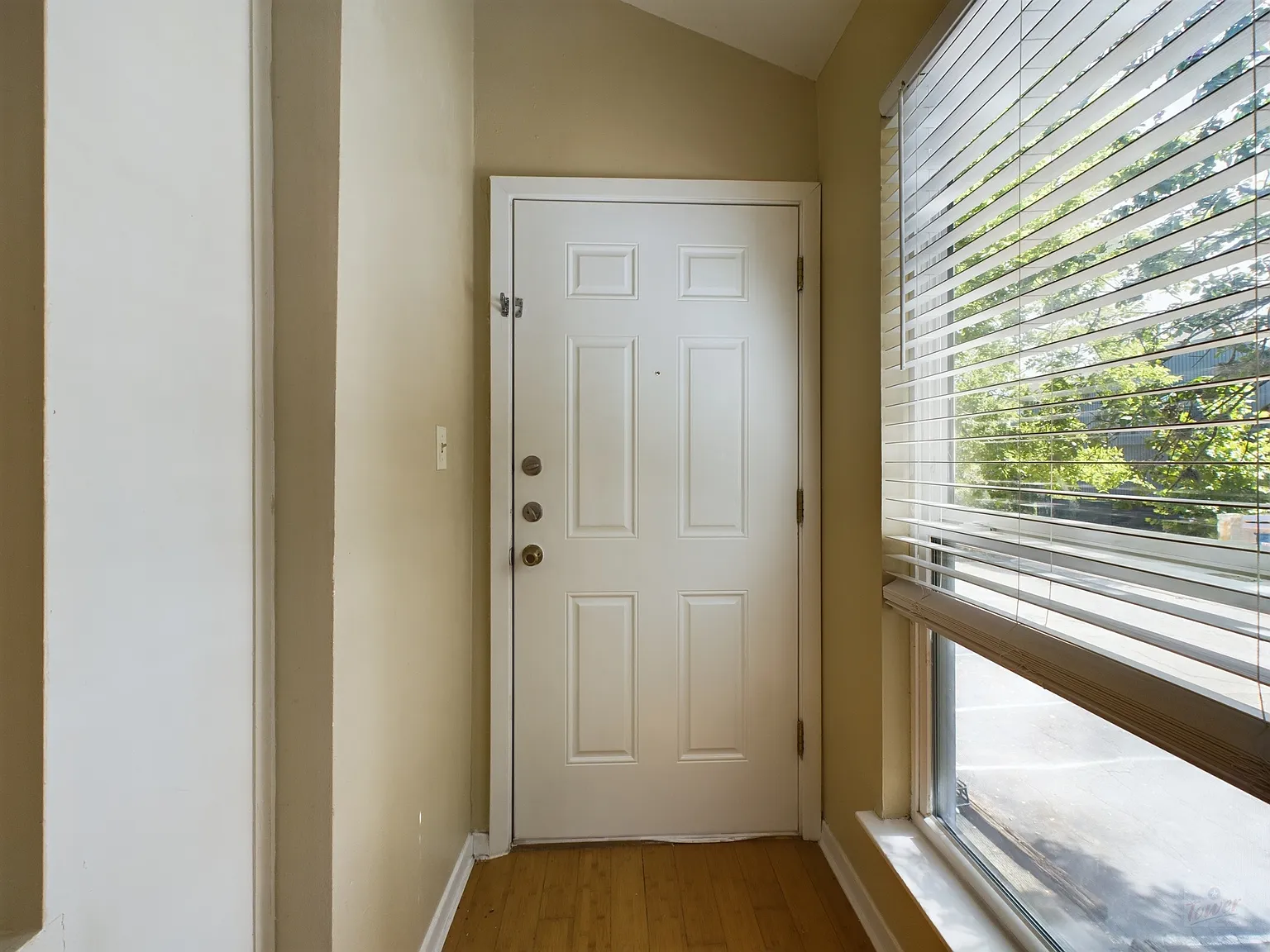1000 W 26th St Apt 210 — Photo 4