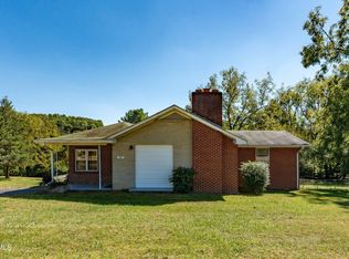 1601 Cherokee Rd, Johnson City, TN 37604